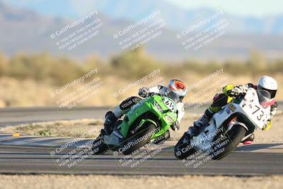 media/Dec-07-2025-CVMA (Sun) [[3e7d2de5dc]]/Race 17-Amateur Formula Middleweight/